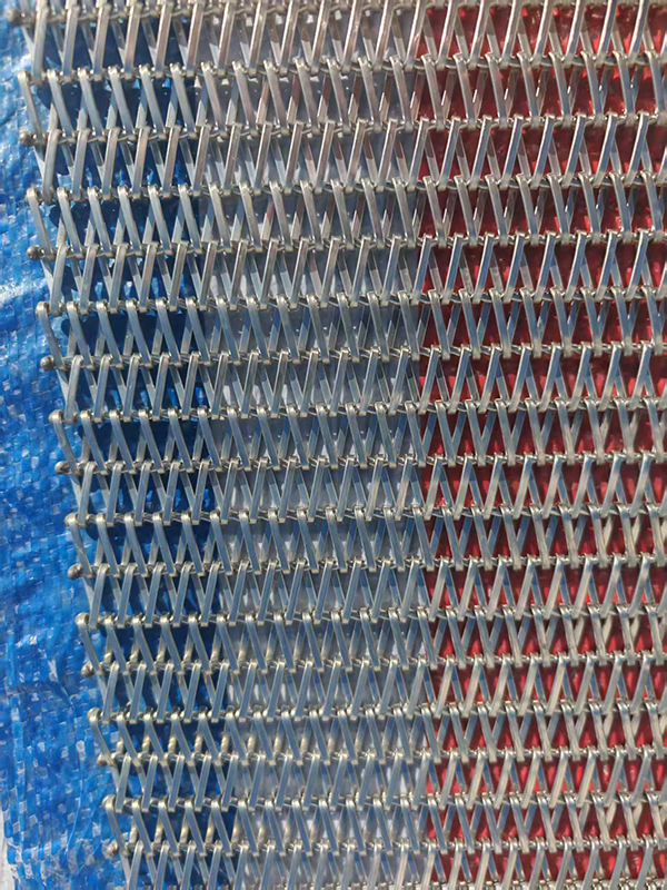 high temperature conveyor belt annealing furnace closeup